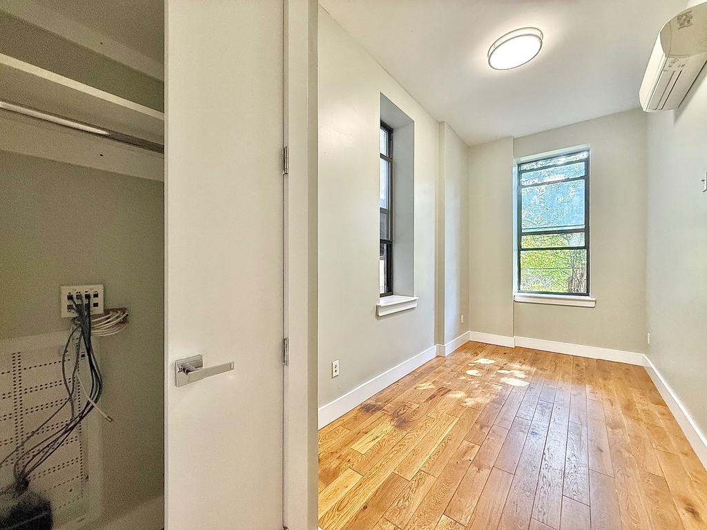 1468 Bushwick Avenue - Photo 5
