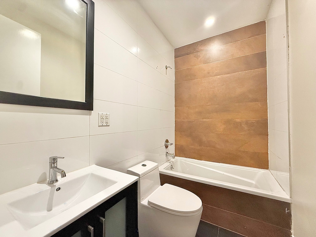 1468 Bushwick Avenue - Photo 9