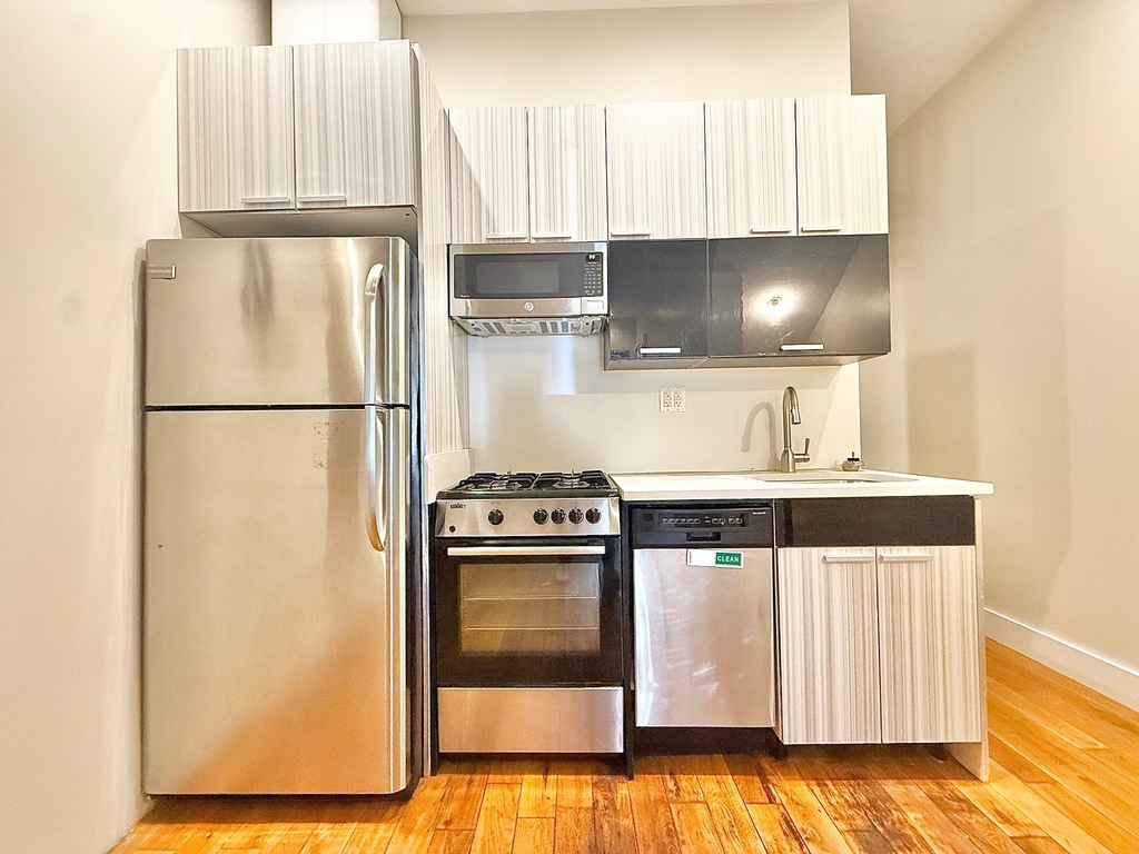 1468 Bushwick Avenue - Photo 10