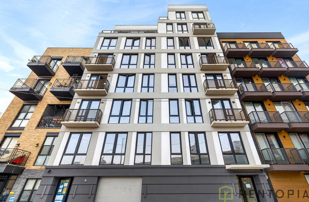 104 Frost Street - Photo 7