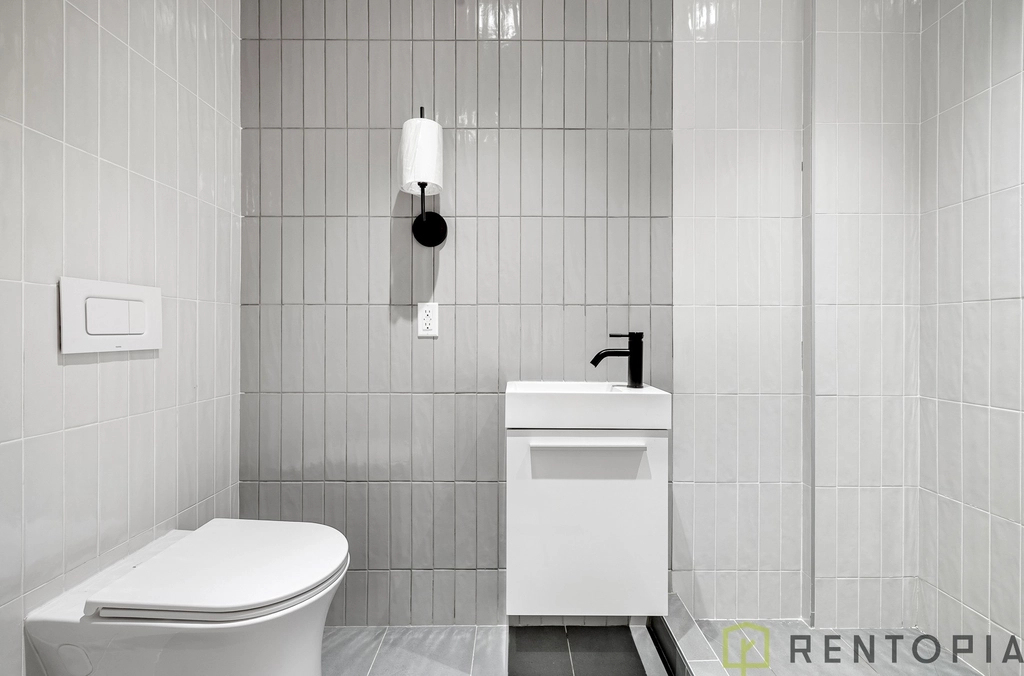 104 Frost Street - Photo 5