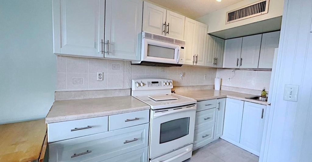 1200 Colonnades Drive - Photo 9