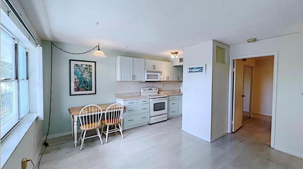 1200 Colonnades Drive - Photo 11