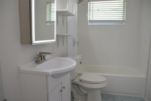 3879 Clover Lane - Photo 3