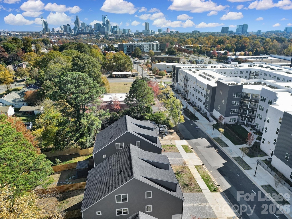 2432 Arty Avenue - Photo 3