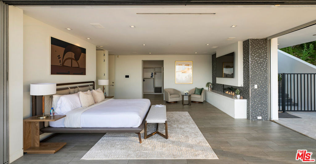 7080 W Mulholland Drive - Photo 64