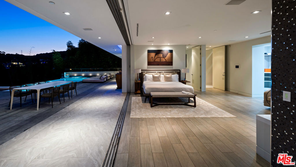 7080 W Mulholland Drive - Photo 25