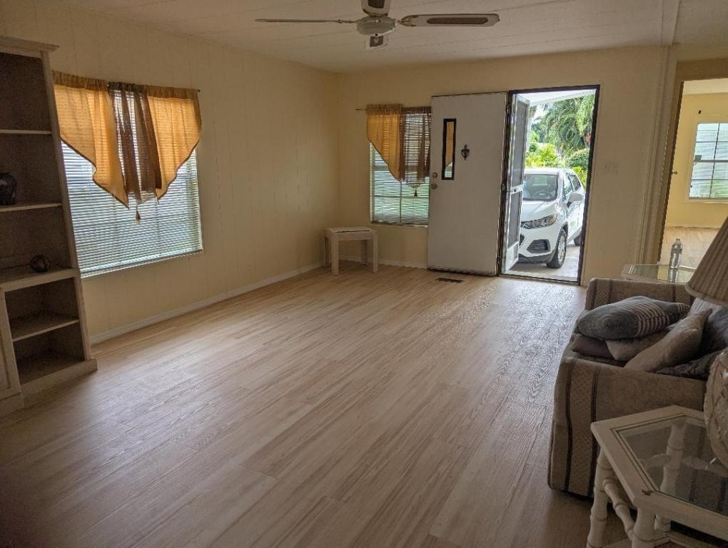 71 W Caribbean - Photo 1