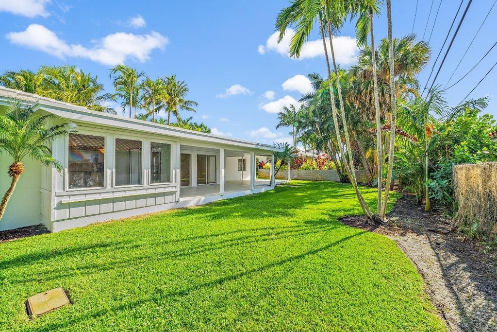 210 Russlyn Drive - Photo 14