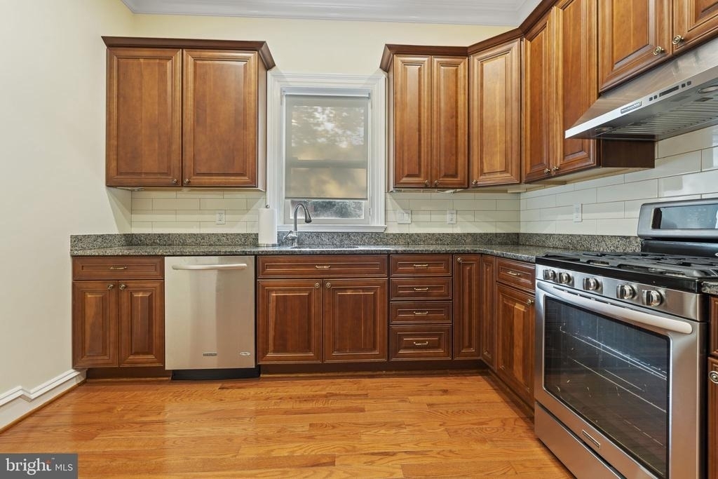 1819 10th Street Nw - Photo 7