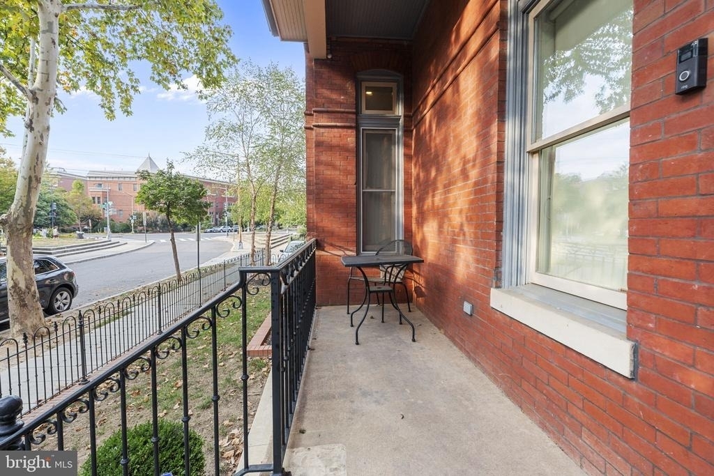 1819 10th Street Nw - Photo 2