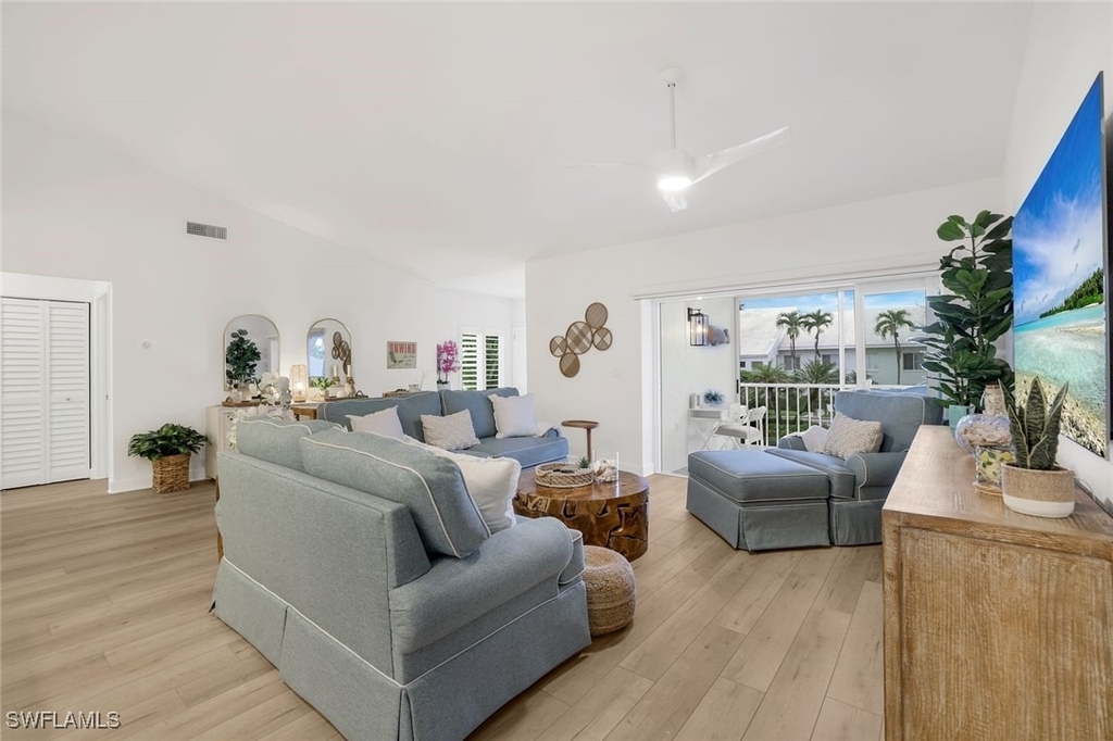 790 Willowbrook Drive - Photo 3