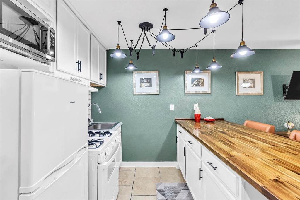 1840 Richmond Avenue - Photo 16