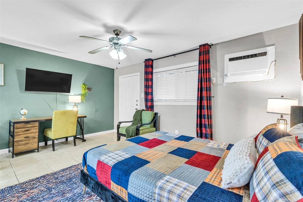 1840 Richmond Avenue - Photo 10