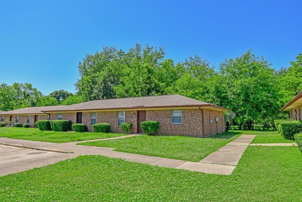331 N Longview Street - Photo 2