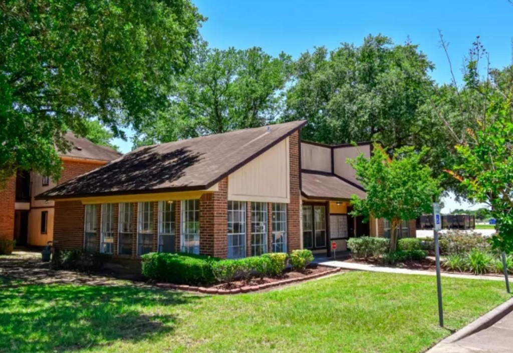 3025 Waller Street - Photo 0