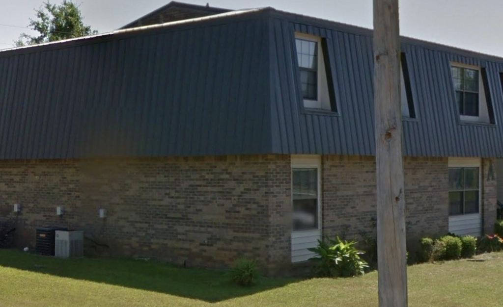 401 Dogwood Dr - Photo 1