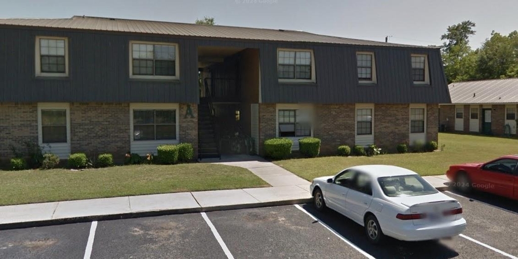 401 Dogwood Dr - Photo 2
