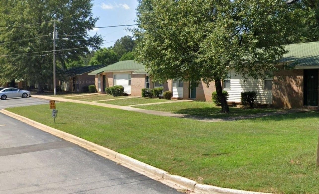 386 Thornfield Dr - Photo 4
