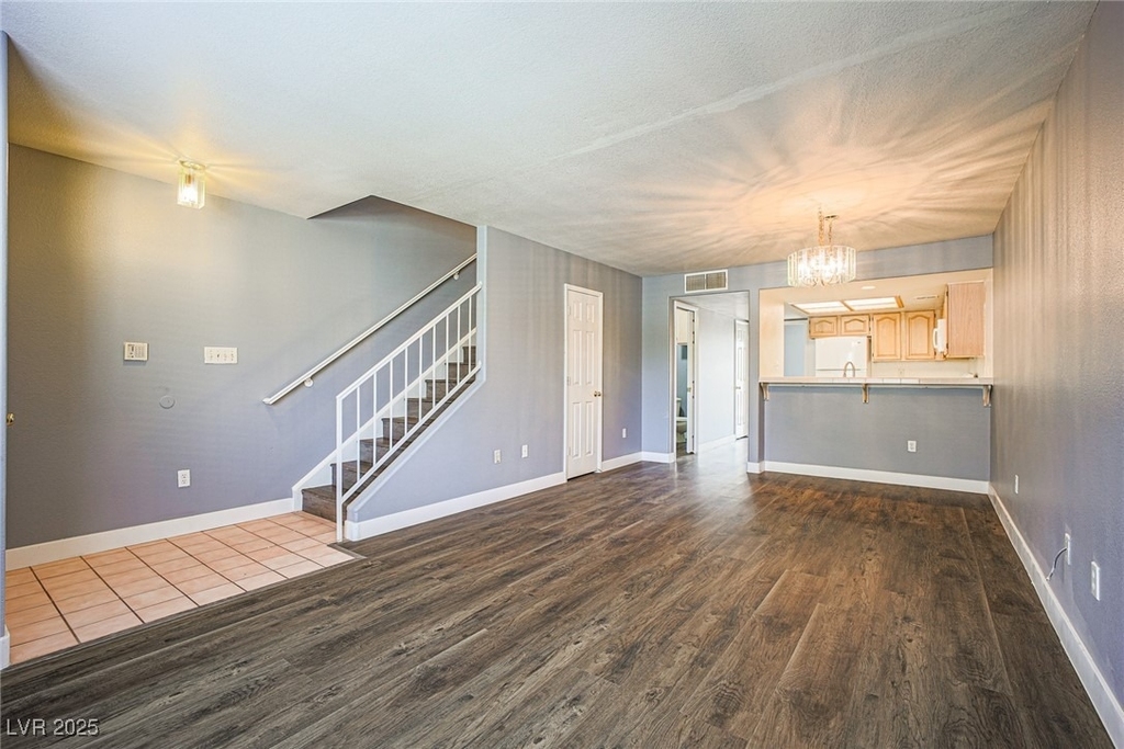 2851 S Valley View Boulevard - Photo 4