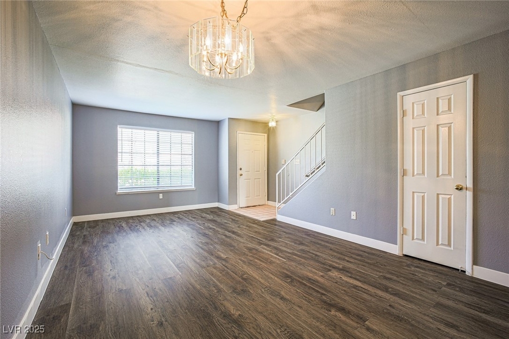 2851 S Valley View Boulevard - Photo 3
