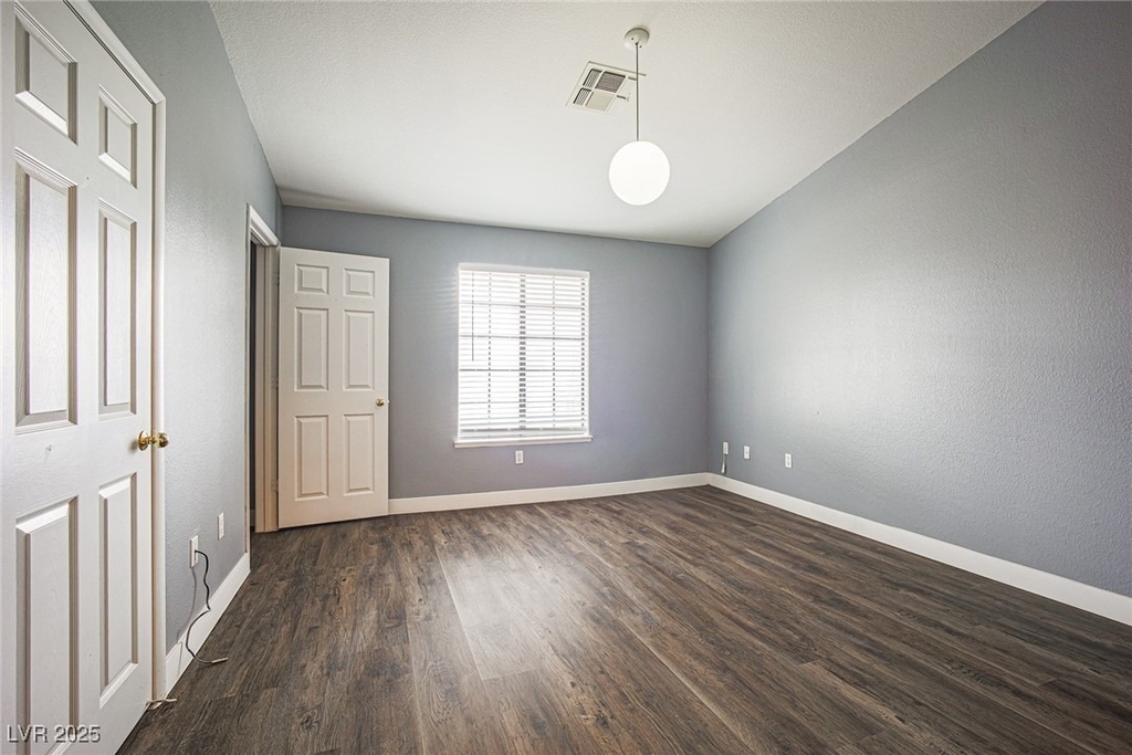 2851 S Valley View Boulevard - Photo 11