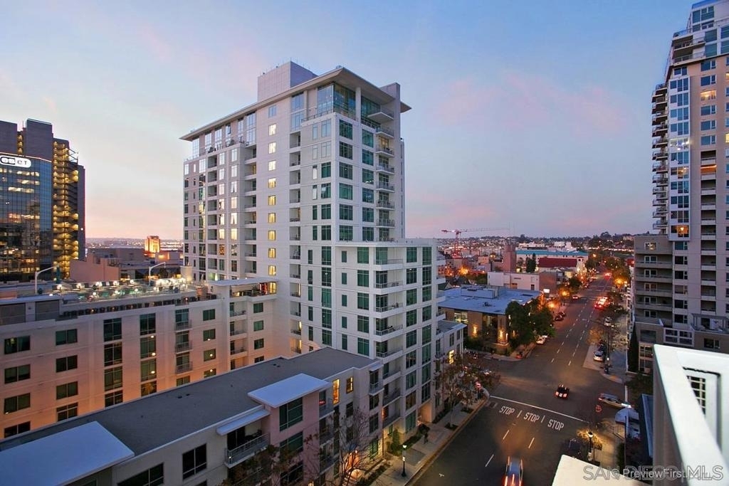 350 W Ash St - Photo 16