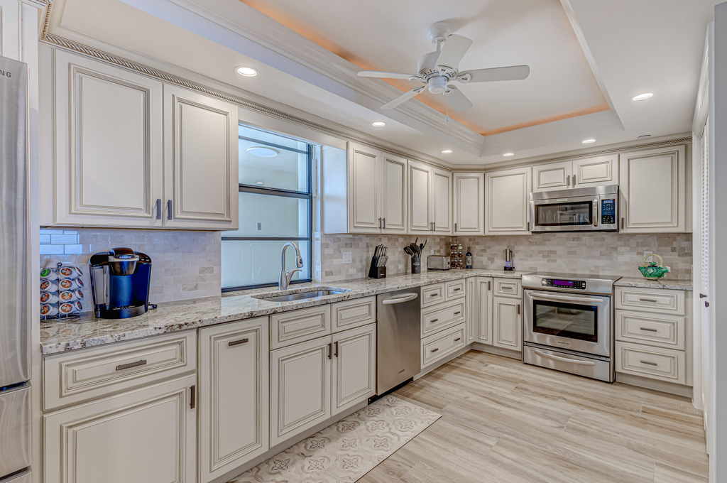 400 Beach Road - Photo 4