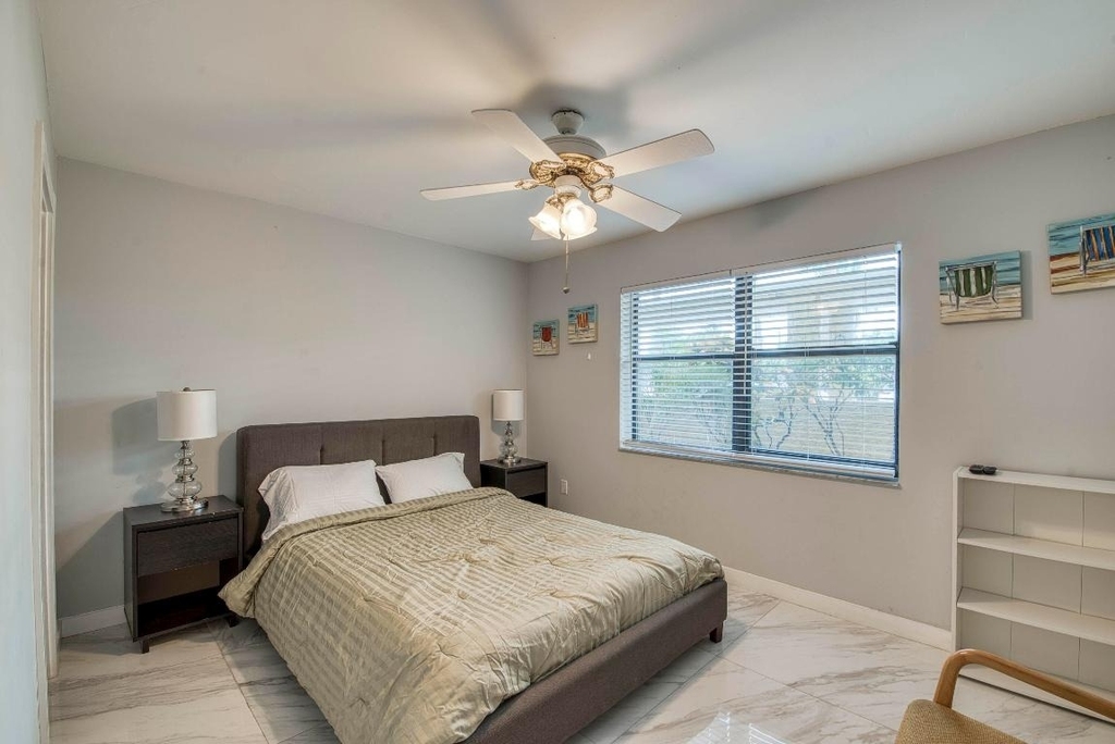 896 N Federal Highway - Photo 15