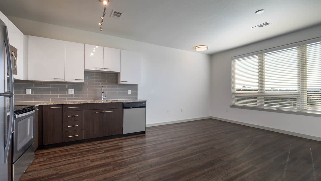 6750 E Chenango Ave - Photo 9