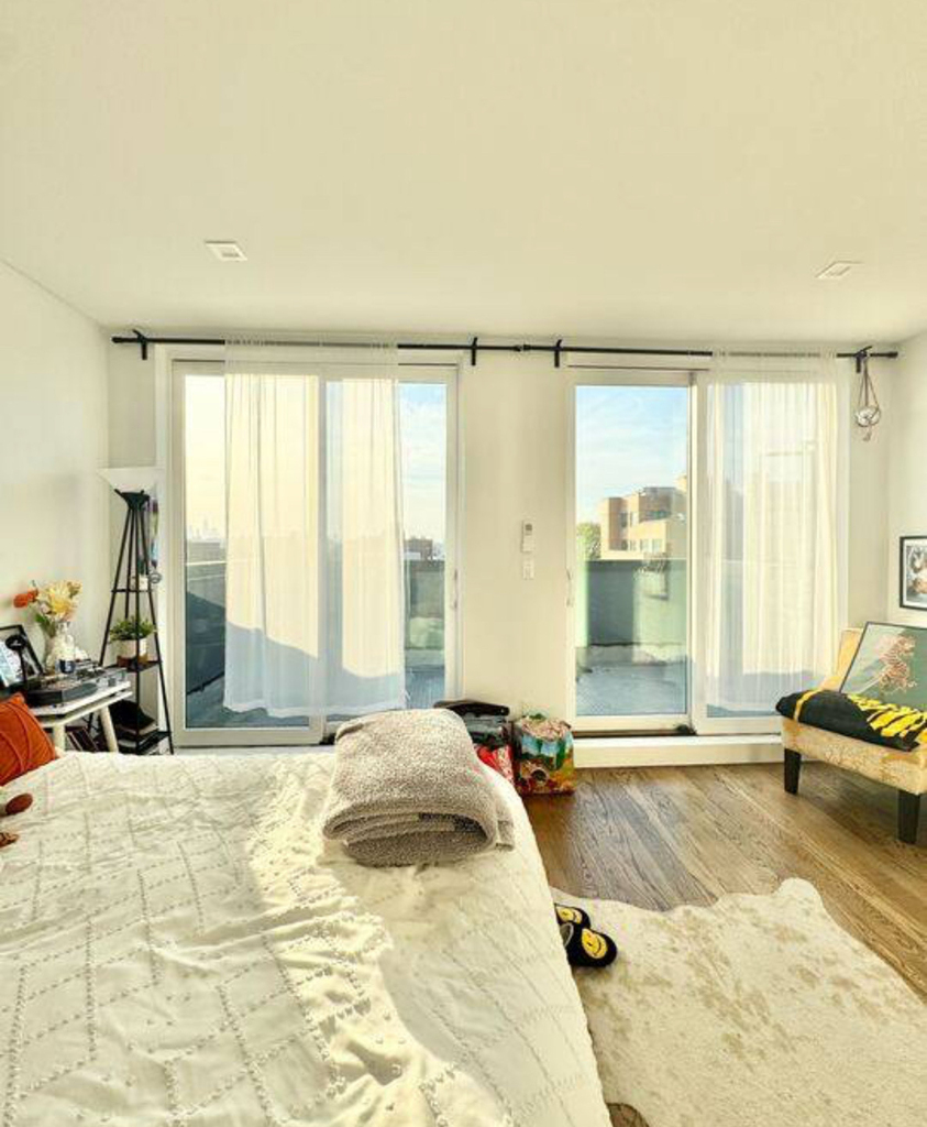 321 Woodbine Street - Photo 1
