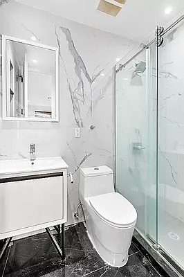 312 Menahan Street - Photo 8