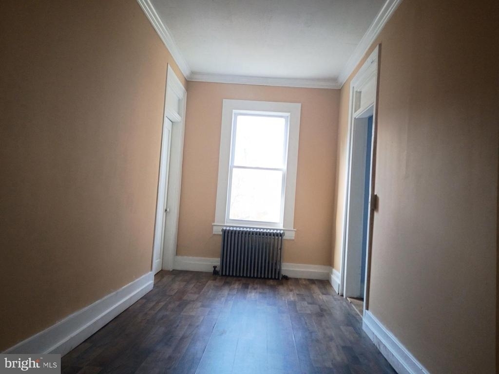 400 E Alder # 3 Street - Photo 3