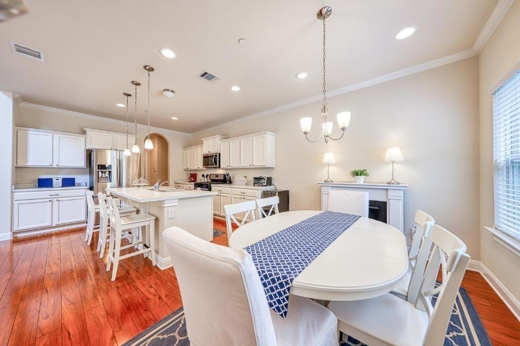 2304 S Lakeline Blvd - Photo 7