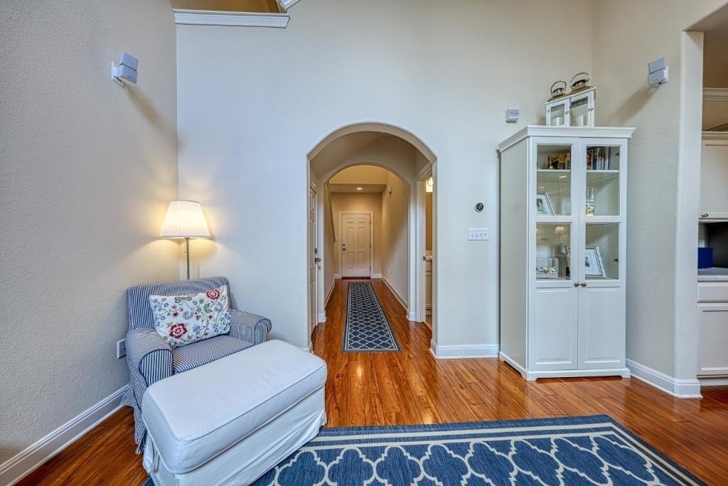 2304 S Lakeline Blvd - Photo 3