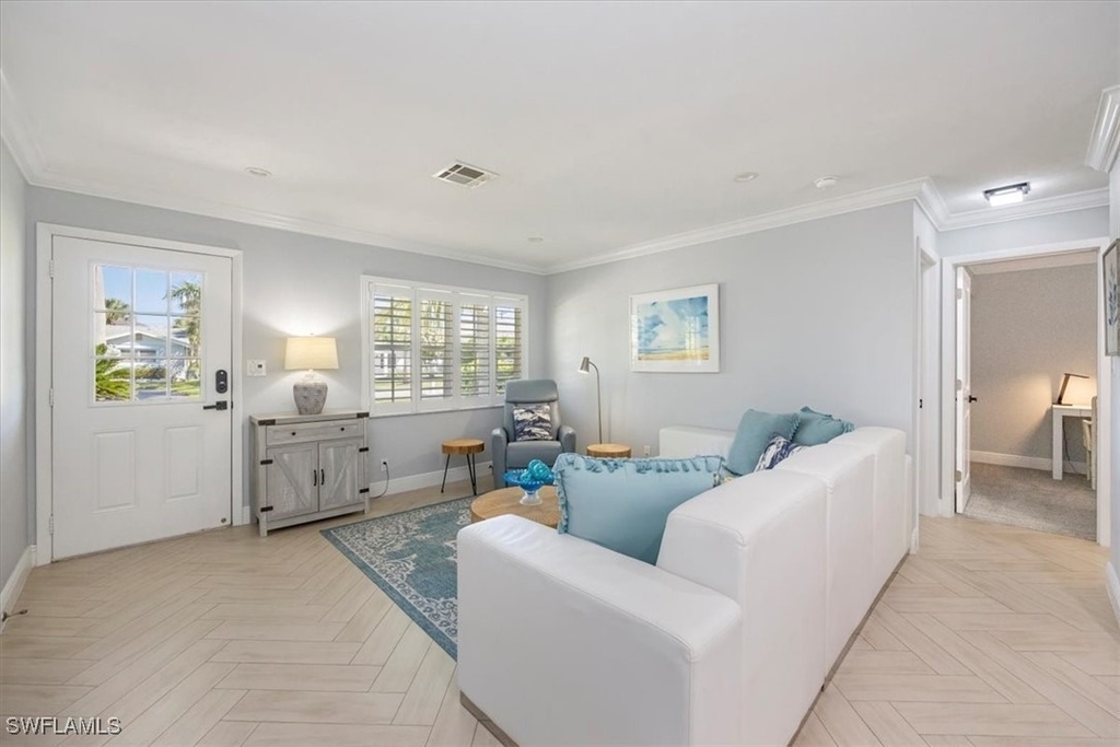 1236 13th Avenue N - Photo 4