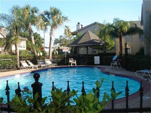 2121 Hepburn Street - Photo 25
