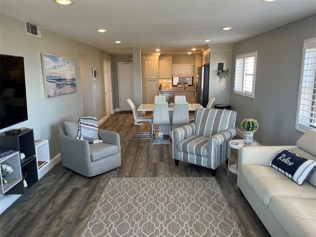 1270 Gulf Boulevard - Photo 3