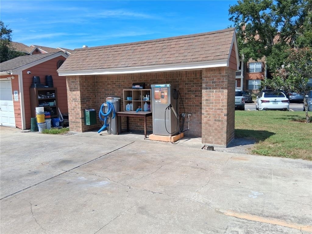 10200 Gandy Boulevard N - Photo 21