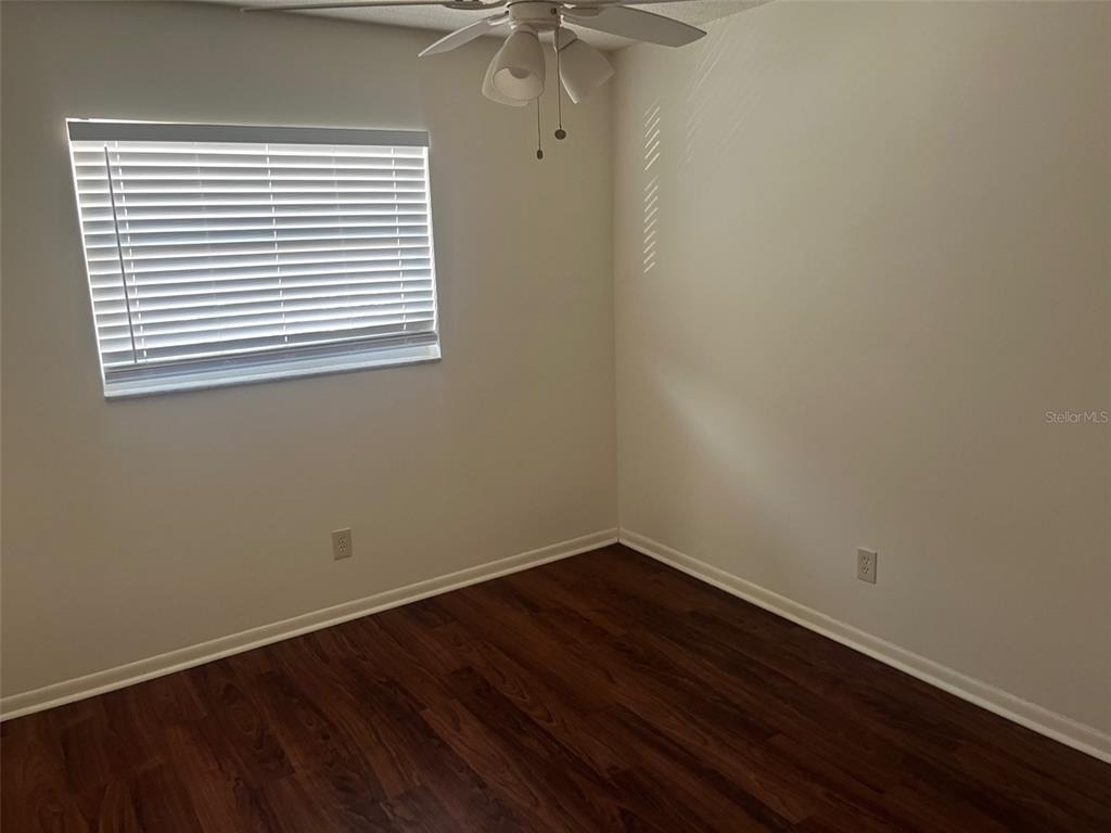105 11th Avenue - Photo 9