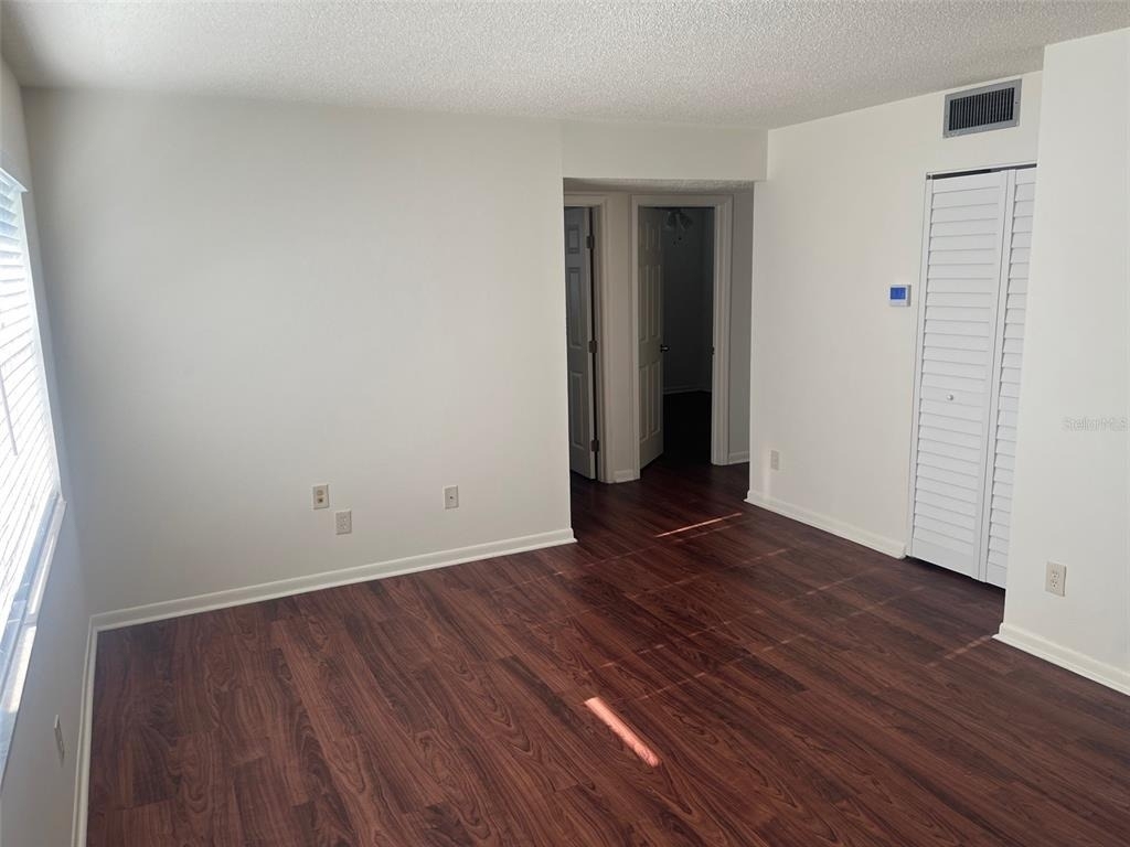 105 11th Avenue - Photo 1