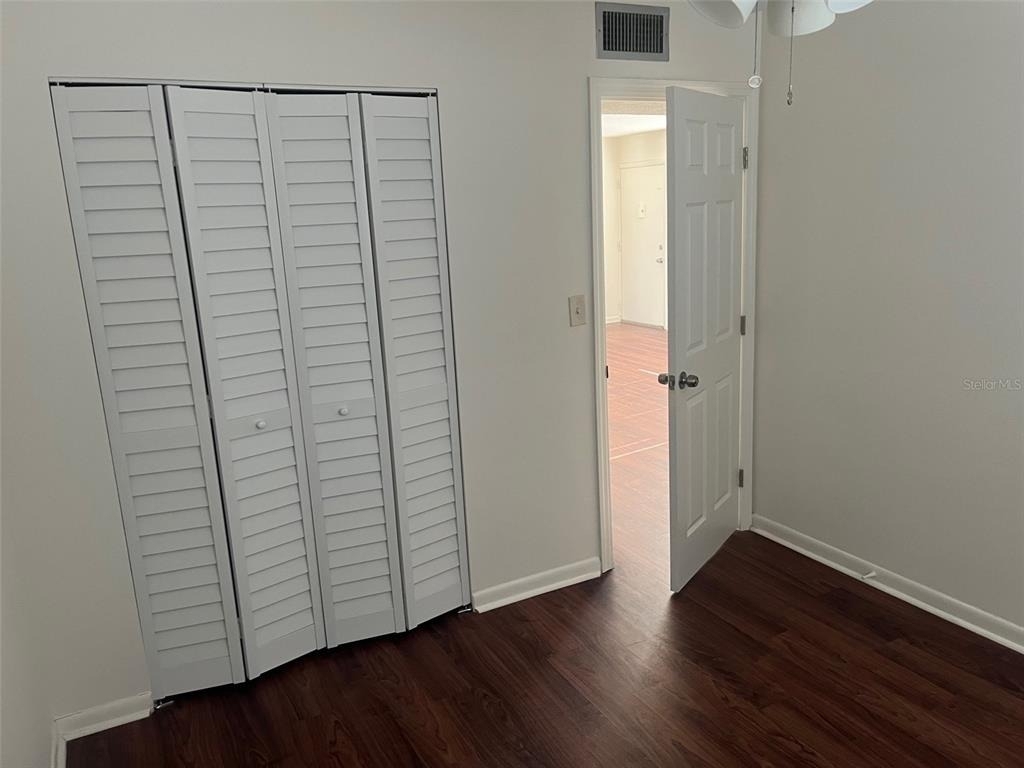 105 11th Avenue - Photo 10