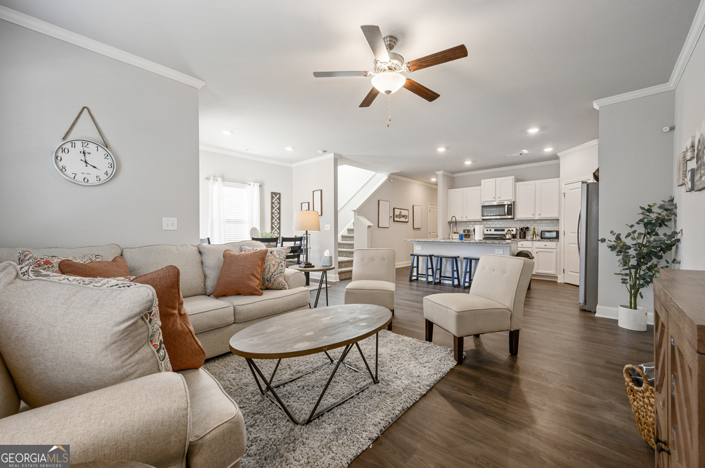 2059 Pinnacle Walk Drive - Photo 0