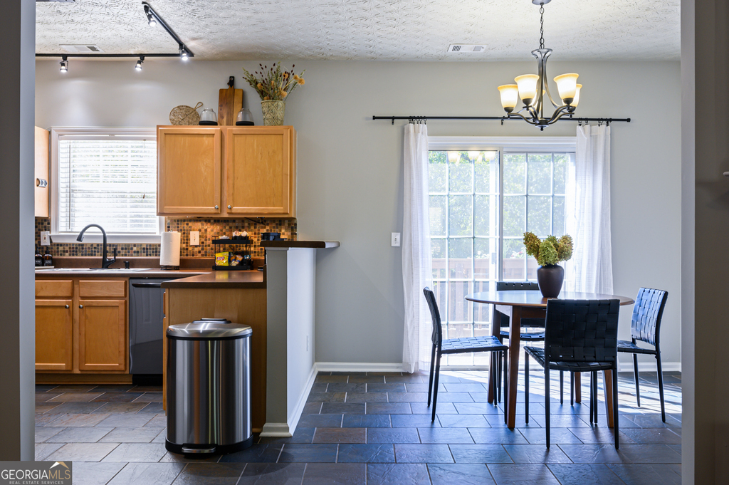 1431 Bay Overlook Drive - Photo 4