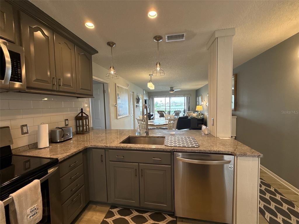 6158 Palma Del Mar Boulevard S - Photo 5