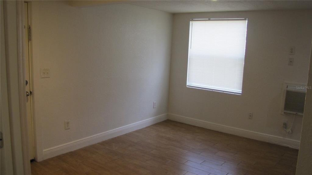 109 E Gladys Street - Photo 1
