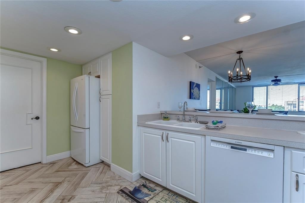 6322 Palma Del Mar Boulevard S - Photo 5