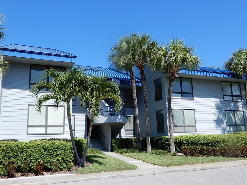 910 Pinellas Bayway S - Photo 4
