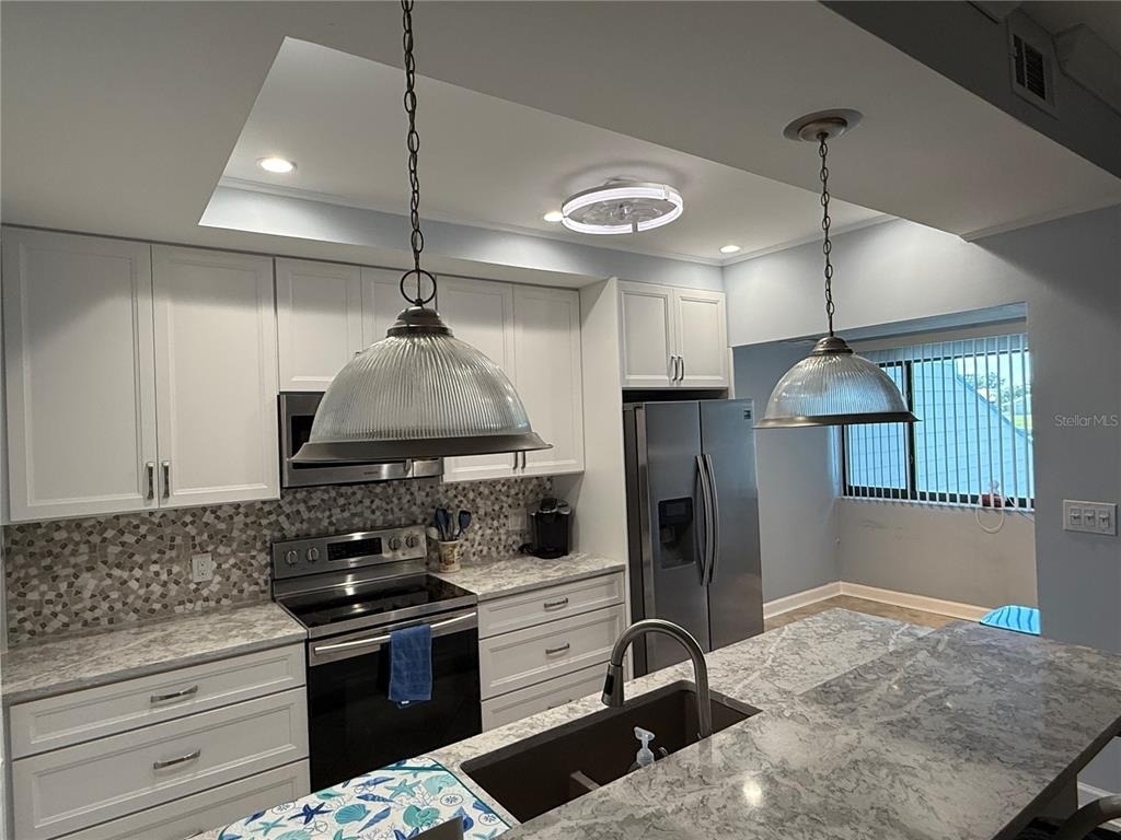 910 Pinellas Bayway S - Photo 8
