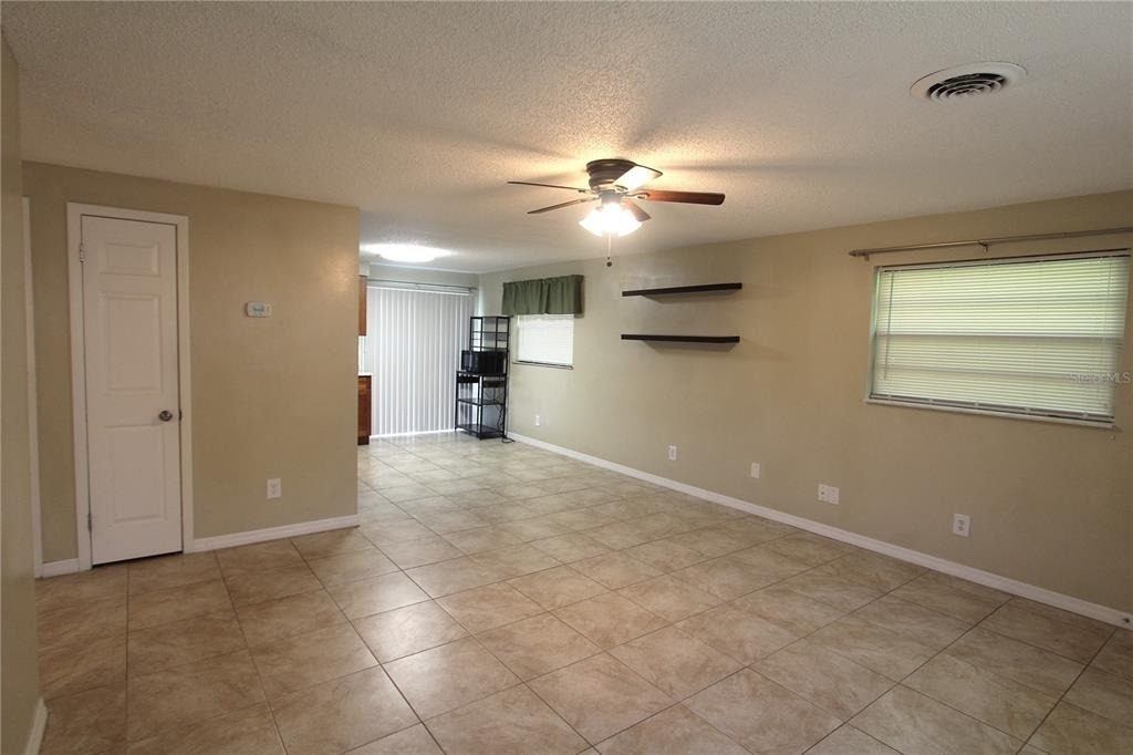 38942 9th Avenue - Photo 4